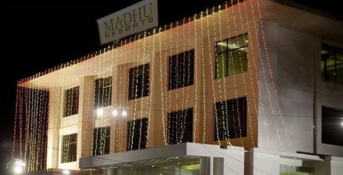 Madhu Resort Agra  Exteriör bild